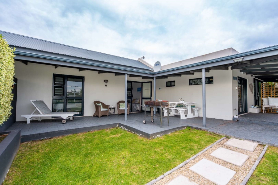 9 Bedroom Property for Sale in Oliphantskop Western Cape